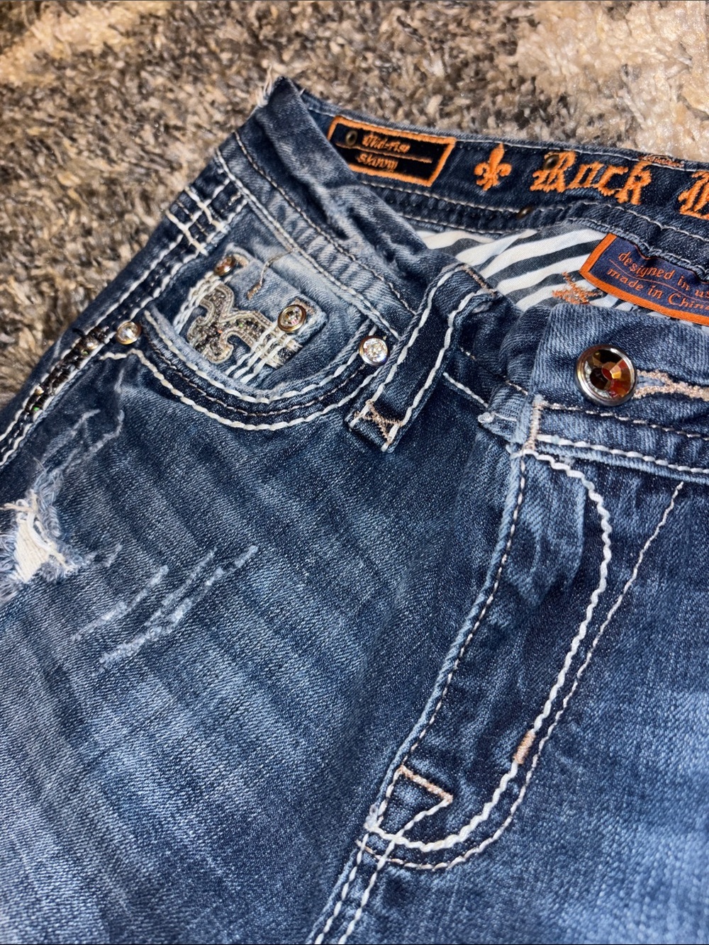 Rock Revival Rhinestone Jeans - Picture 5 of 9